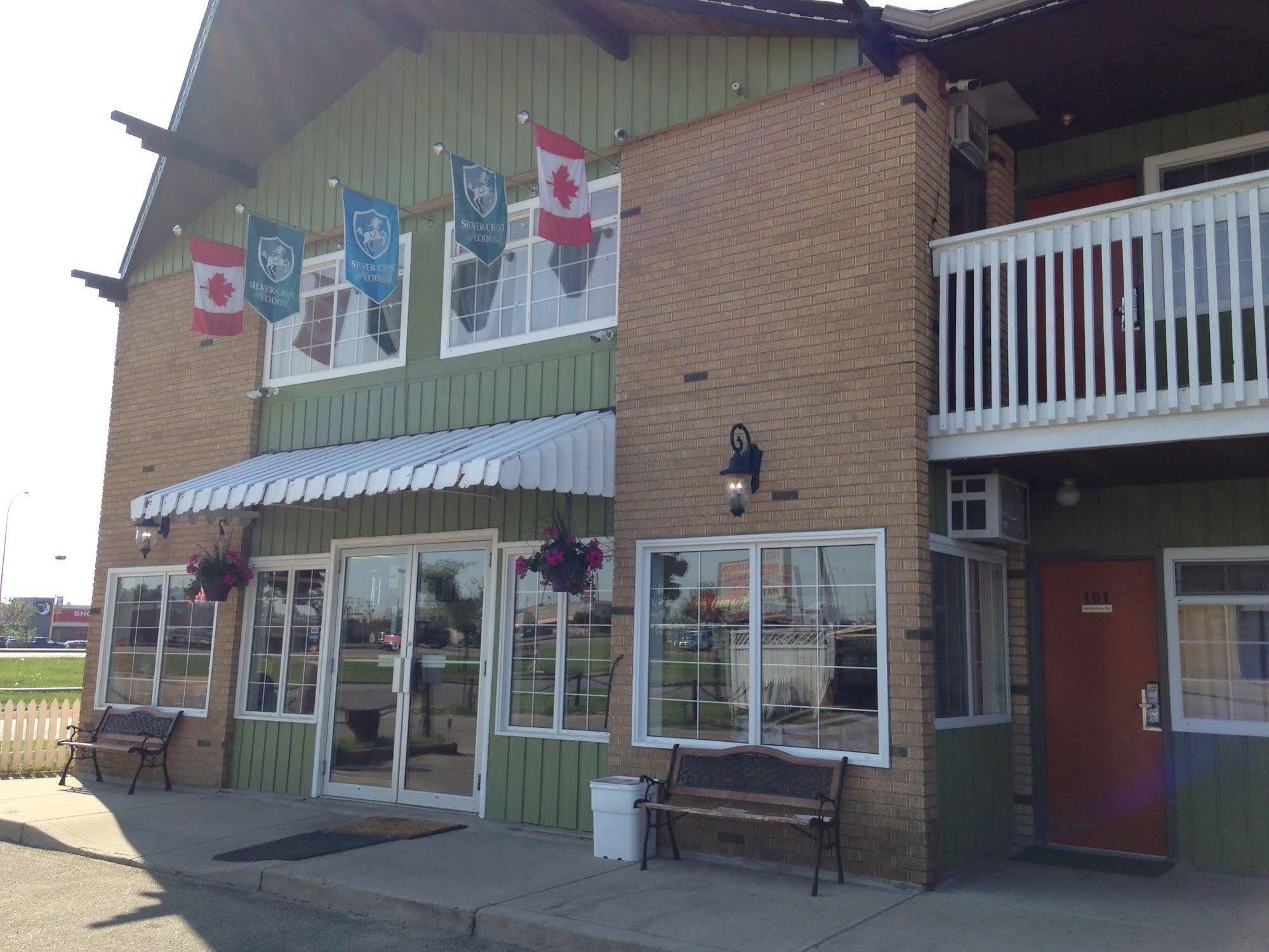 Silver Crest Lodge Grande Prairie Extérieur photo